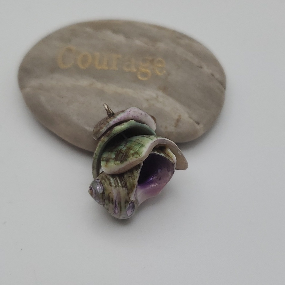 Rainbow purple hue shell‎ necklace pendant beach ⛱️